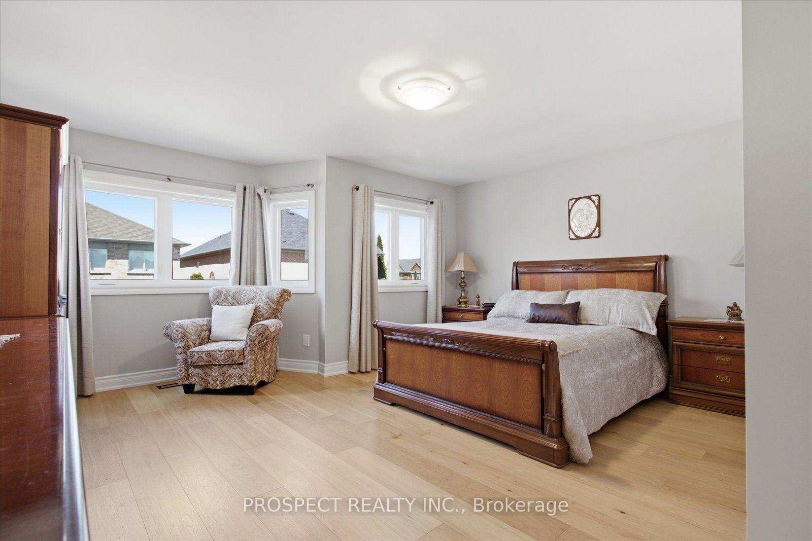 Photo 17 of 348 Vellore Avenue, Vaughan, Vellore Village — HOMEH