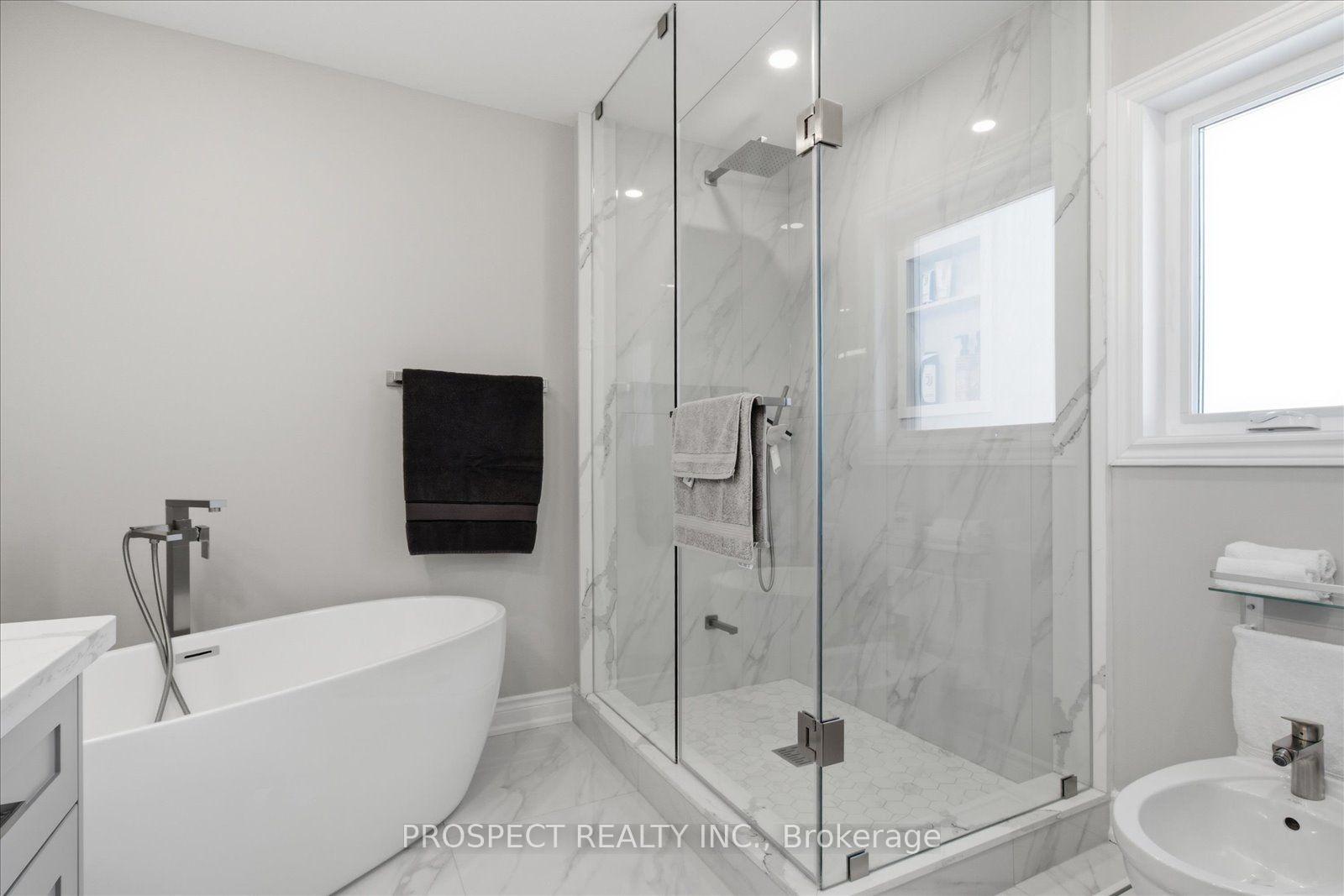 Photo 20 of 348 Vellore Avenue, Vaughan, Vellore Village — HOMEH