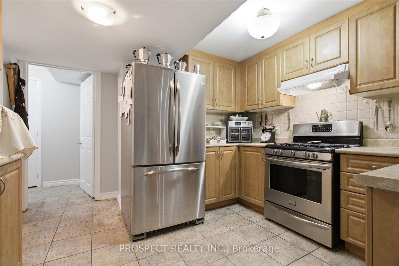 Photo 24 of 348 Vellore Avenue, Vaughan, Vellore Village — HOMEH