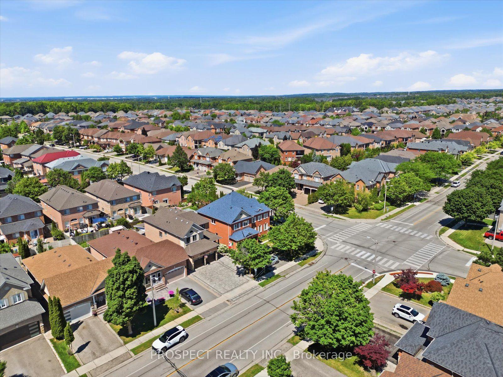 Photo 30 of 348 Vellore Avenue, Vaughan, Vellore Village — HOMEH