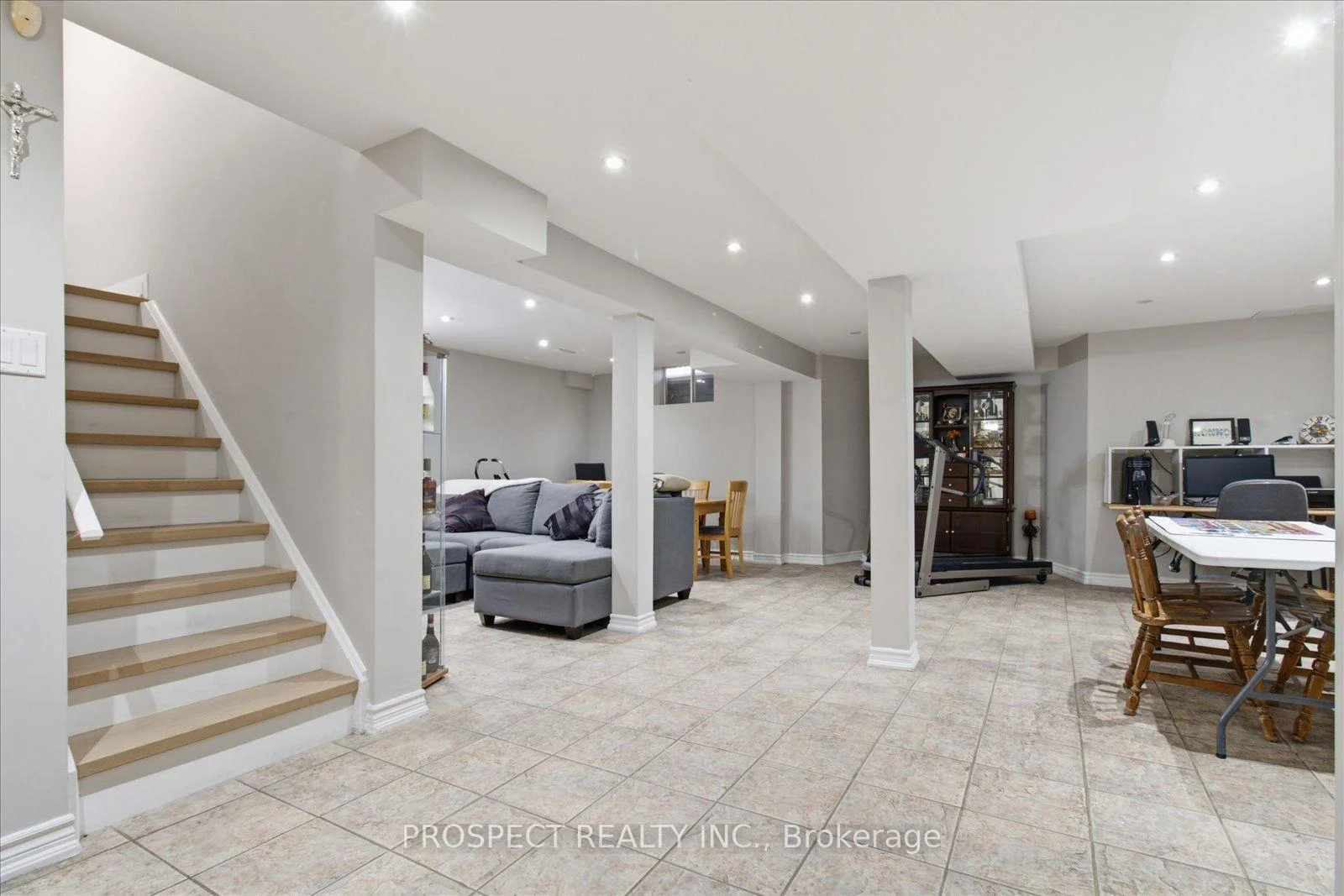 Photo 23 of 348 Vellore Avenue, Vaughan, Vellore Village — HOMEH
