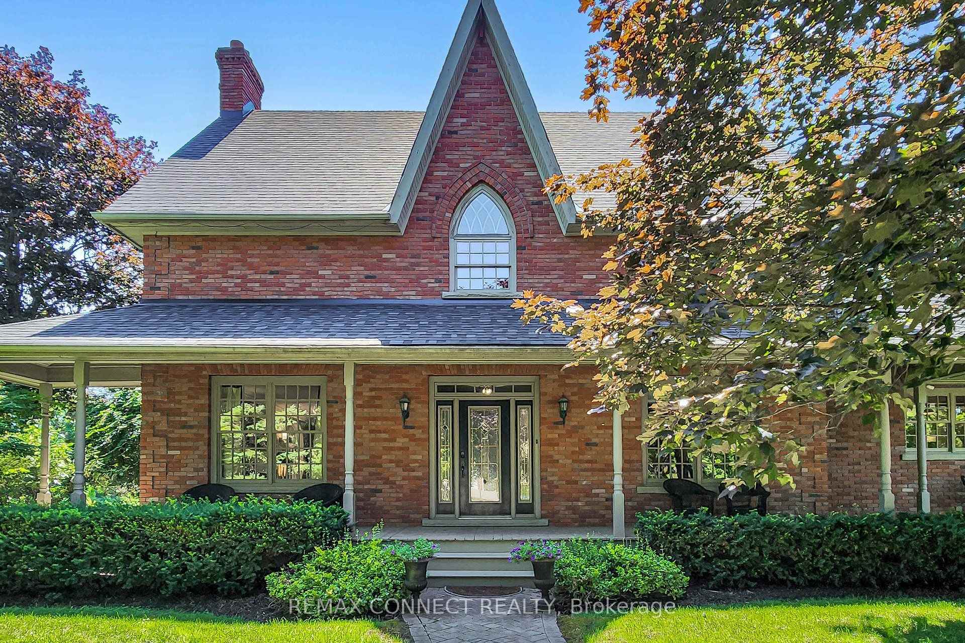 Photo 2 of 255 Loretta Crescent, Whitchurch-Stouffville, Stouffville — HOMEH