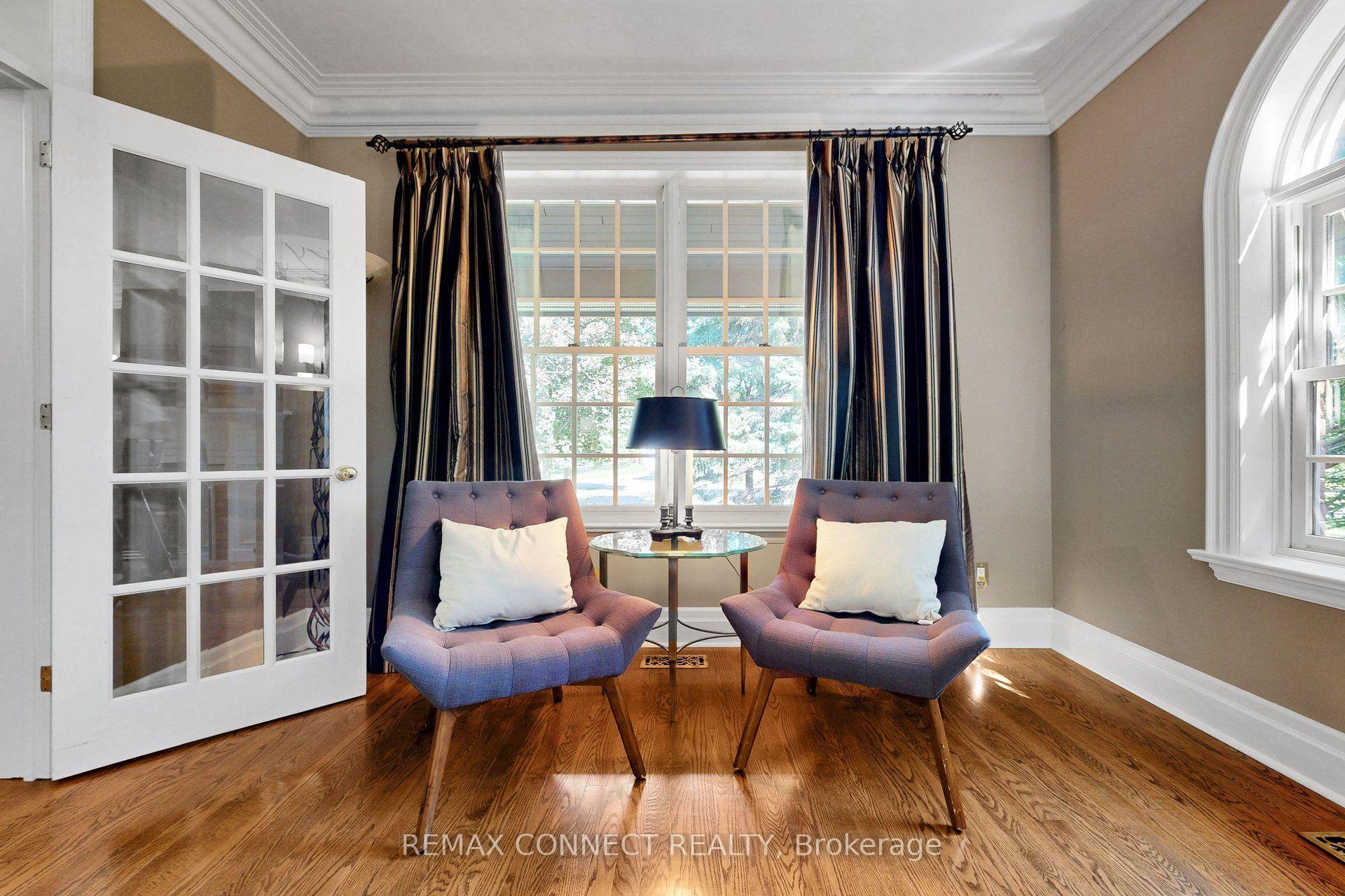 Photo 8 of 255 Loretta Crescent, Whitchurch-Stouffville, Stouffville — HOMEH