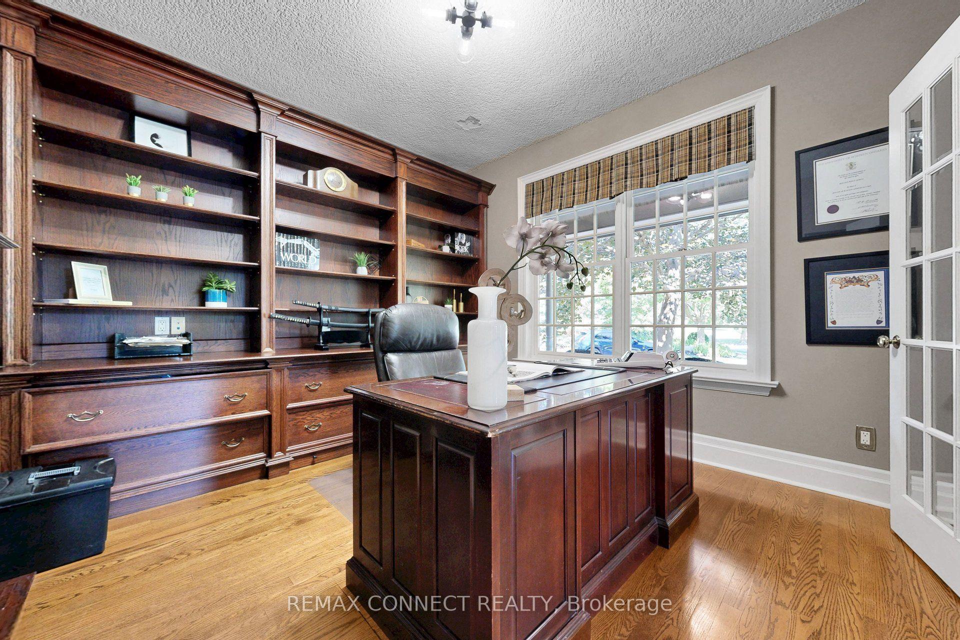 Photo 15 of 255 Loretta Crescent, Whitchurch-Stouffville, Stouffville — HOMEH
