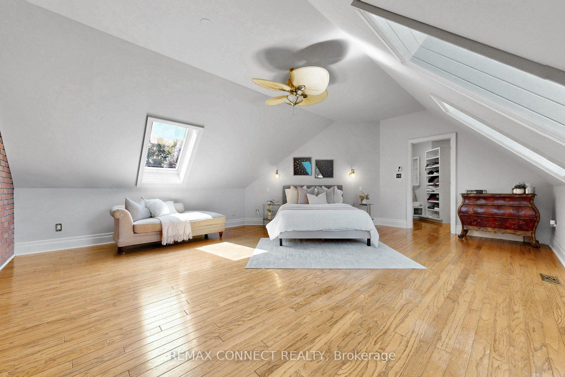 Photo 33 of 255 Loretta Crescent, Whitchurch-Stouffville, Stouffville — HOMEH
