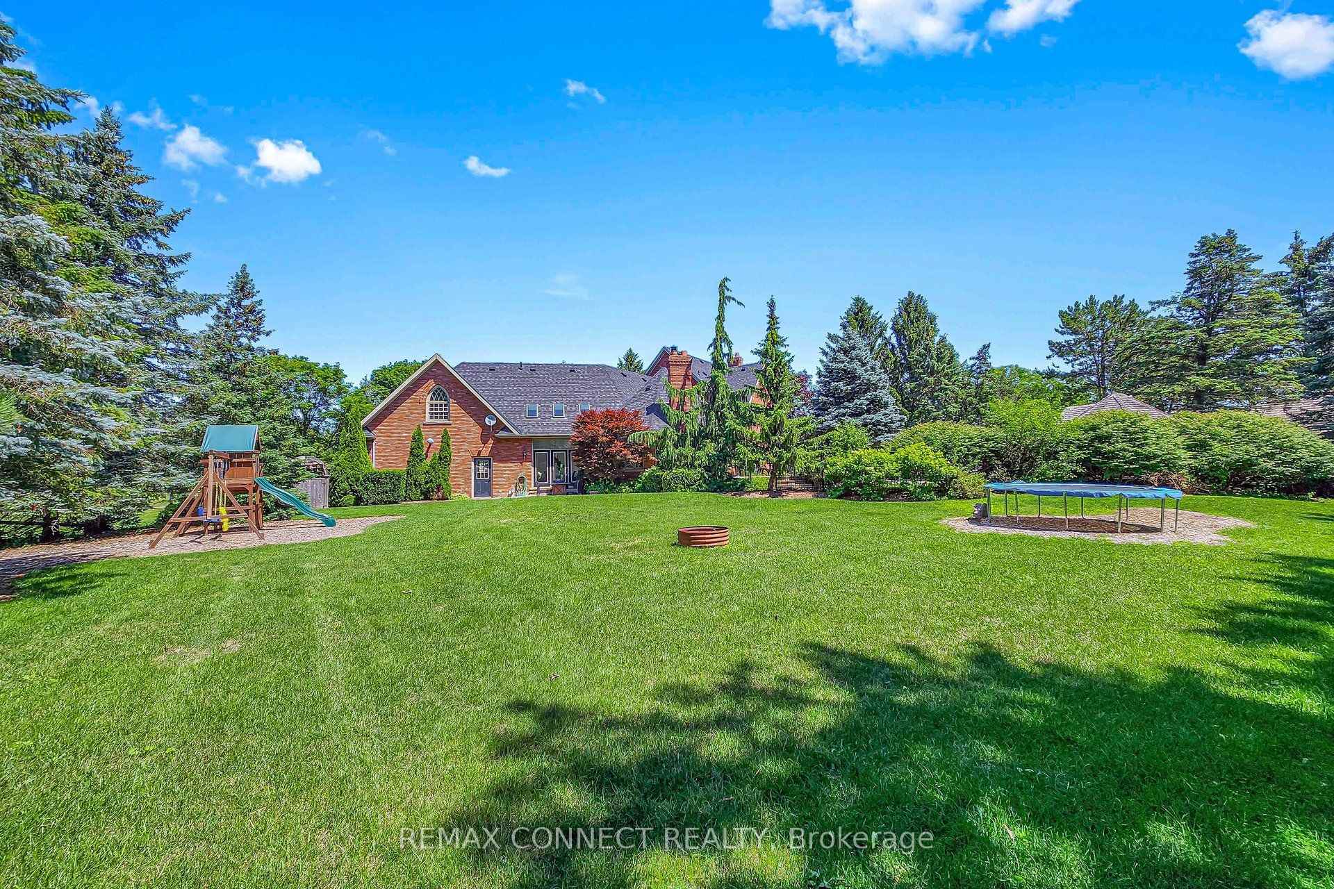 Photo 51 of 255 Loretta Crescent, Whitchurch-Stouffville, Stouffville — HOMEH