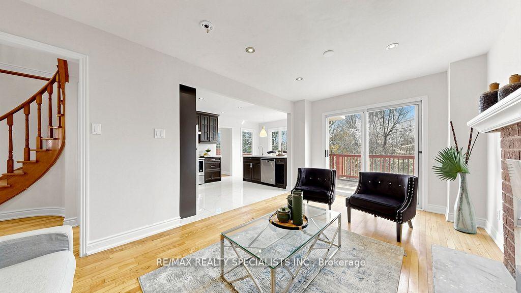 Photo 14 of 59 Sunforest Drive, Brampton, Heart Lake West — HOMEH