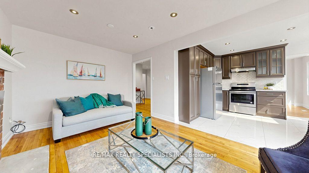 Photo 19 of 59 Sunforest Drive, Brampton, Heart Lake West — HOMEH
