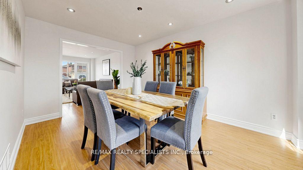 Photo 20 of 59 Sunforest Drive, Brampton, Heart Lake West — HOMEH