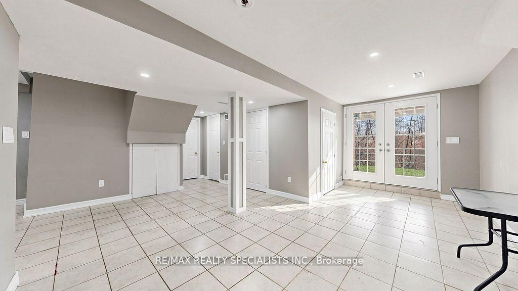 Photo 38 of 59 Sunforest Drive, Brampton, Heart Lake West — HOMEH