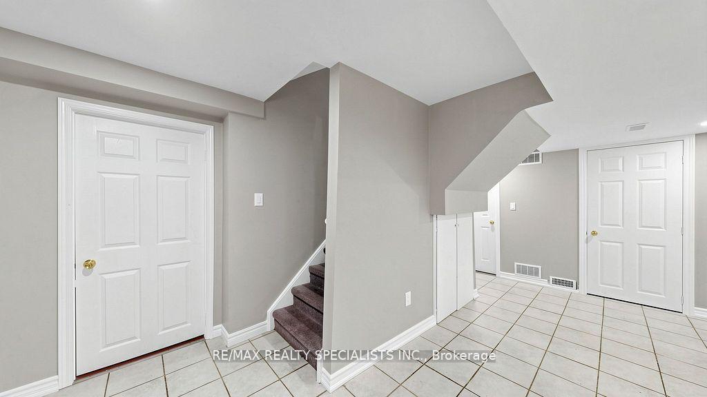 Photo 41 of 59 Sunforest Drive, Brampton, Heart Lake West — HOMEH