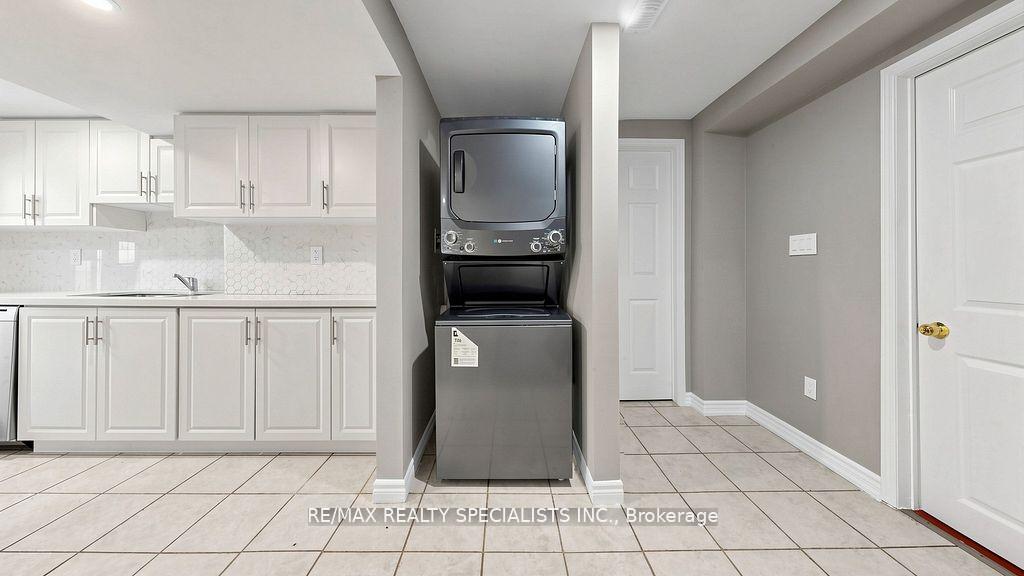 Photo 49 of 59 Sunforest Drive, Brampton, Heart Lake West — HOMEH