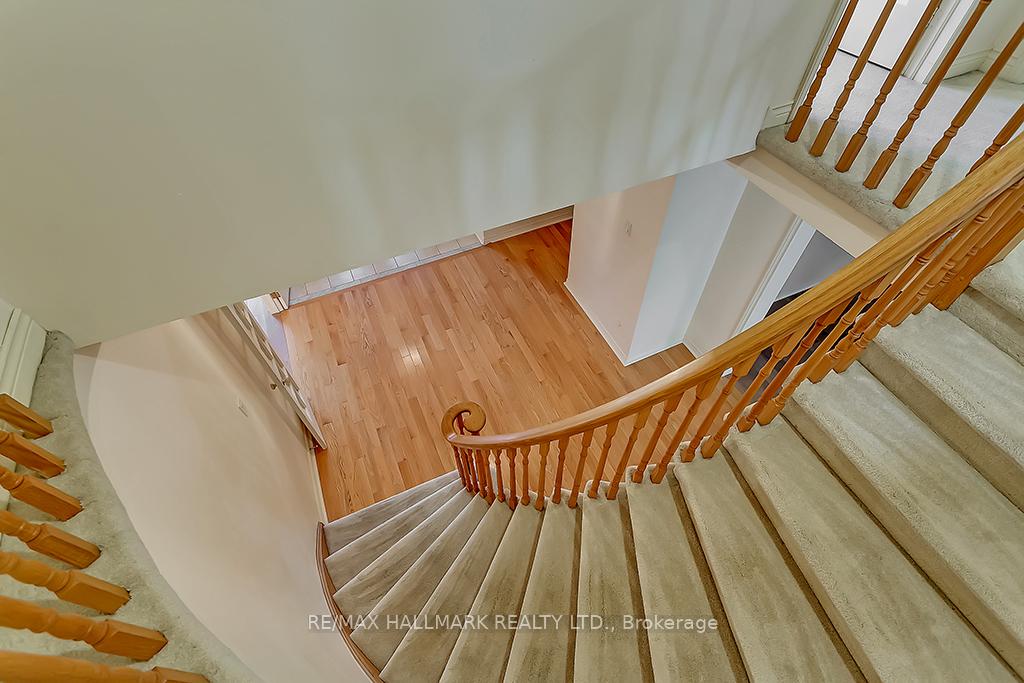 Photo 13 of 1361 Monks Passage, Oakville, Glen Abbey — HOMEH