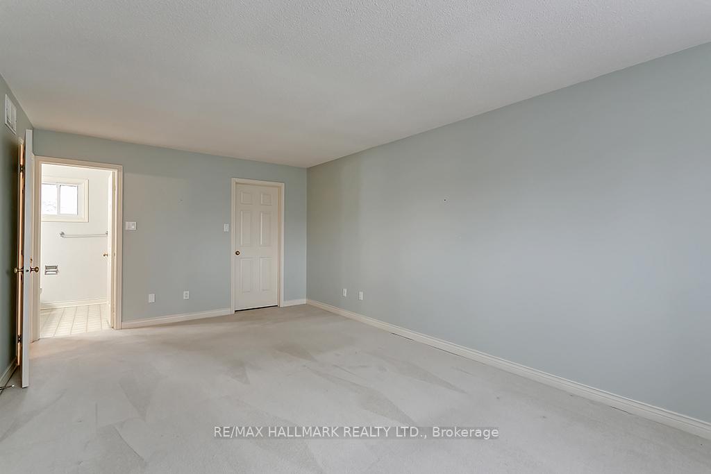 Photo 15 of 1361 Monks Passage, Oakville, Glen Abbey — HOMEH