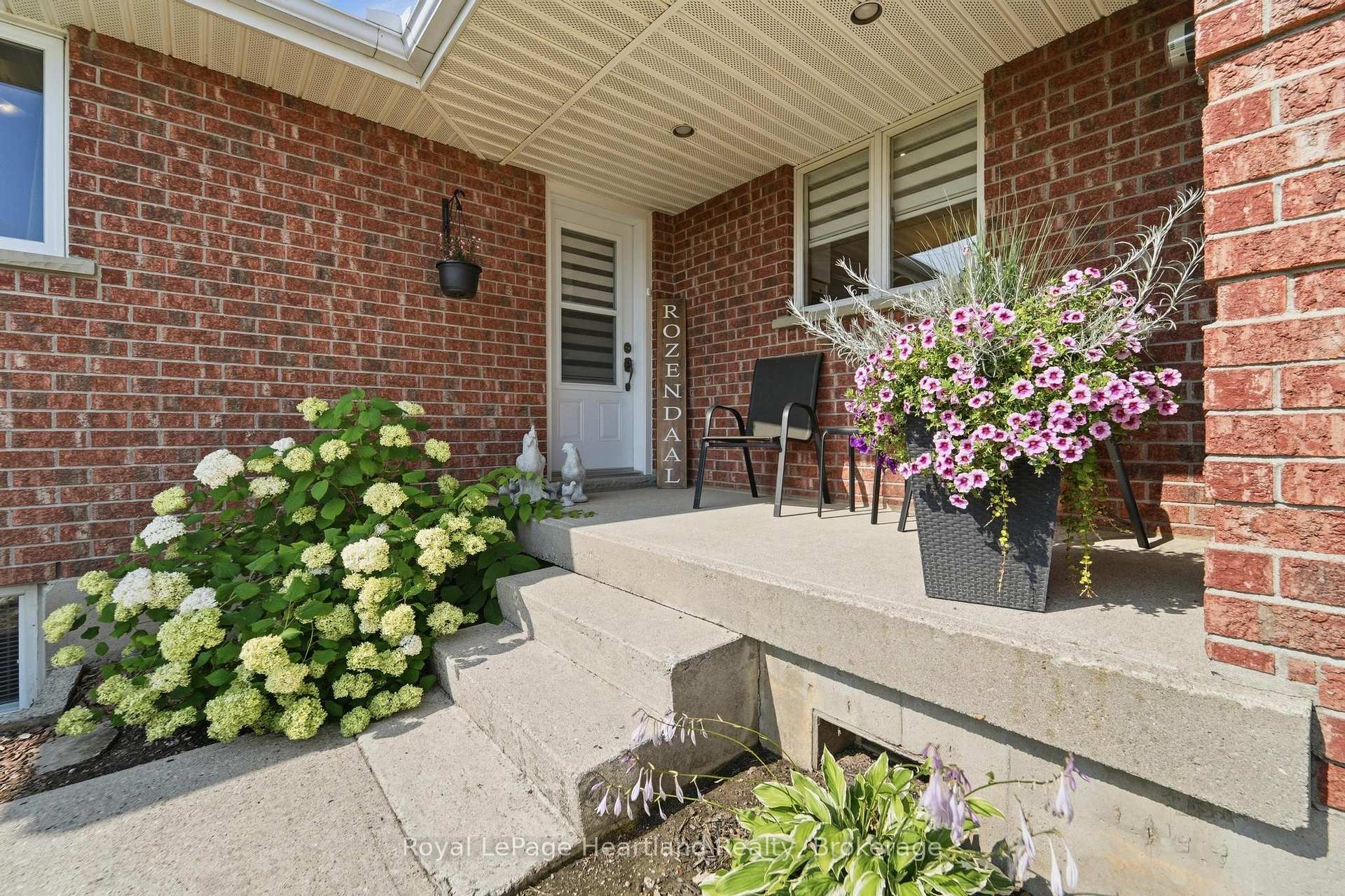 Photo 3 of 344 Albert Street, Central Huron, Clinton — HOMEH