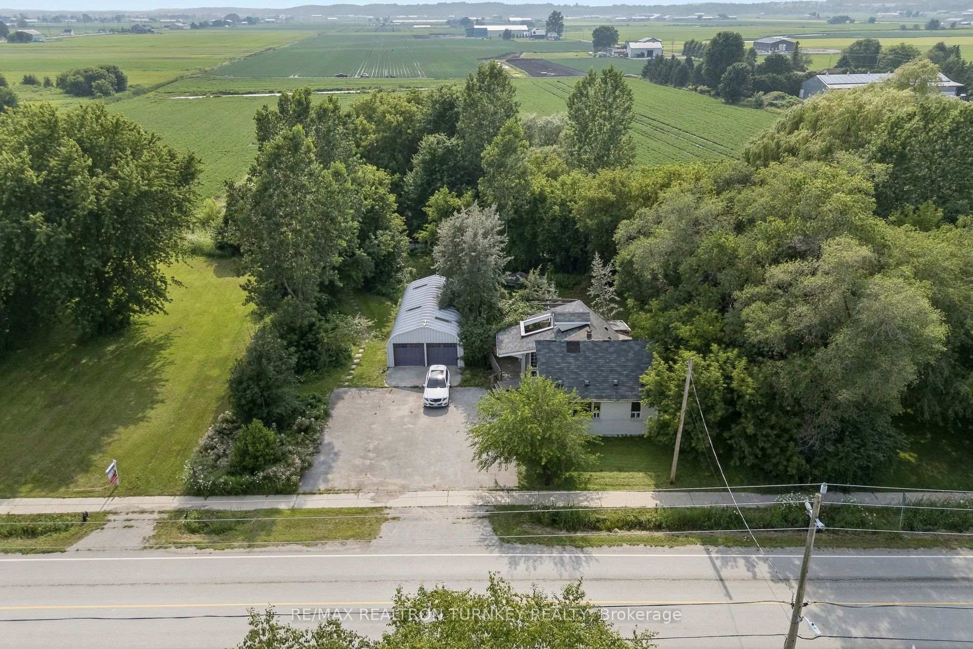 Photo 11 of 18930 Dufferin Street, King, Rural King — HOMEH
