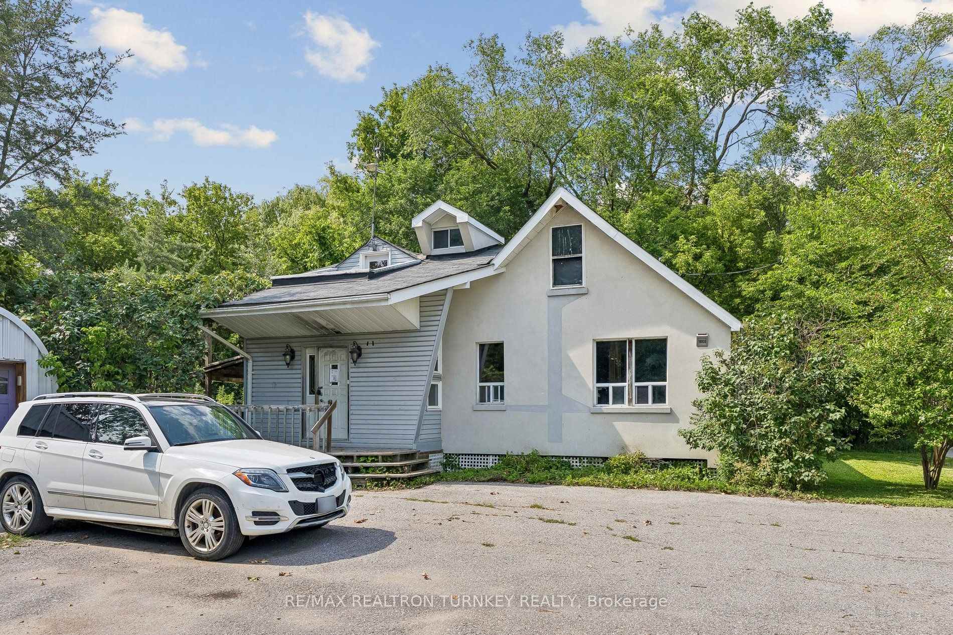 Photo 17 of 18930 Dufferin Street, King, Rural King — HOMEH