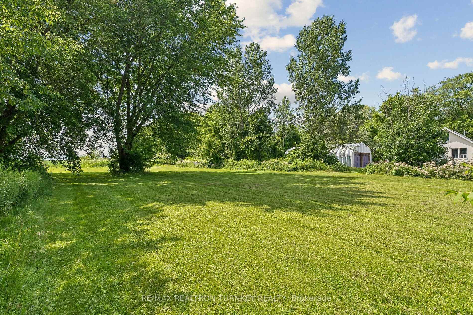 Photo 8 of 18930 Dufferin Street, King, Rural King — HOMEH