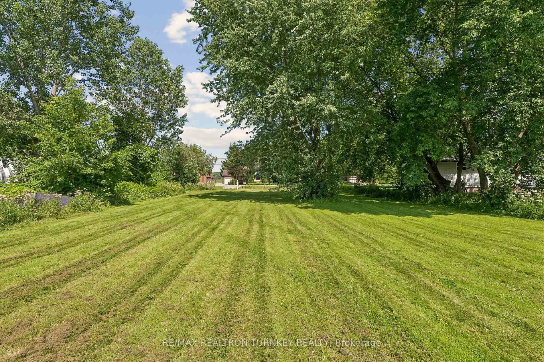 Photo 22 of 18930 Dufferin Street, King, Rural King — HOMEH