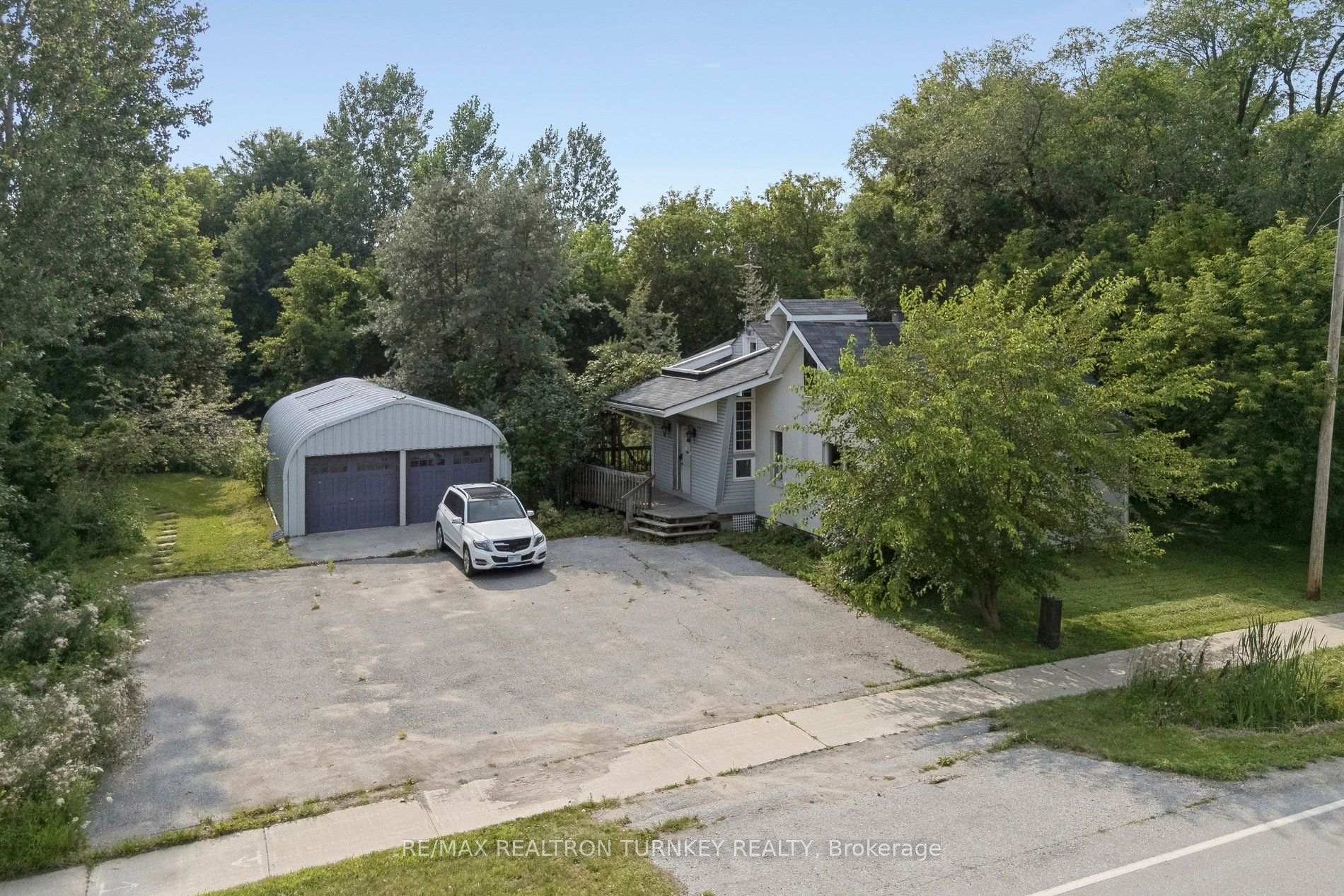 Photo 41 of 18930 Dufferin Street, King, Rural King — HOMEH