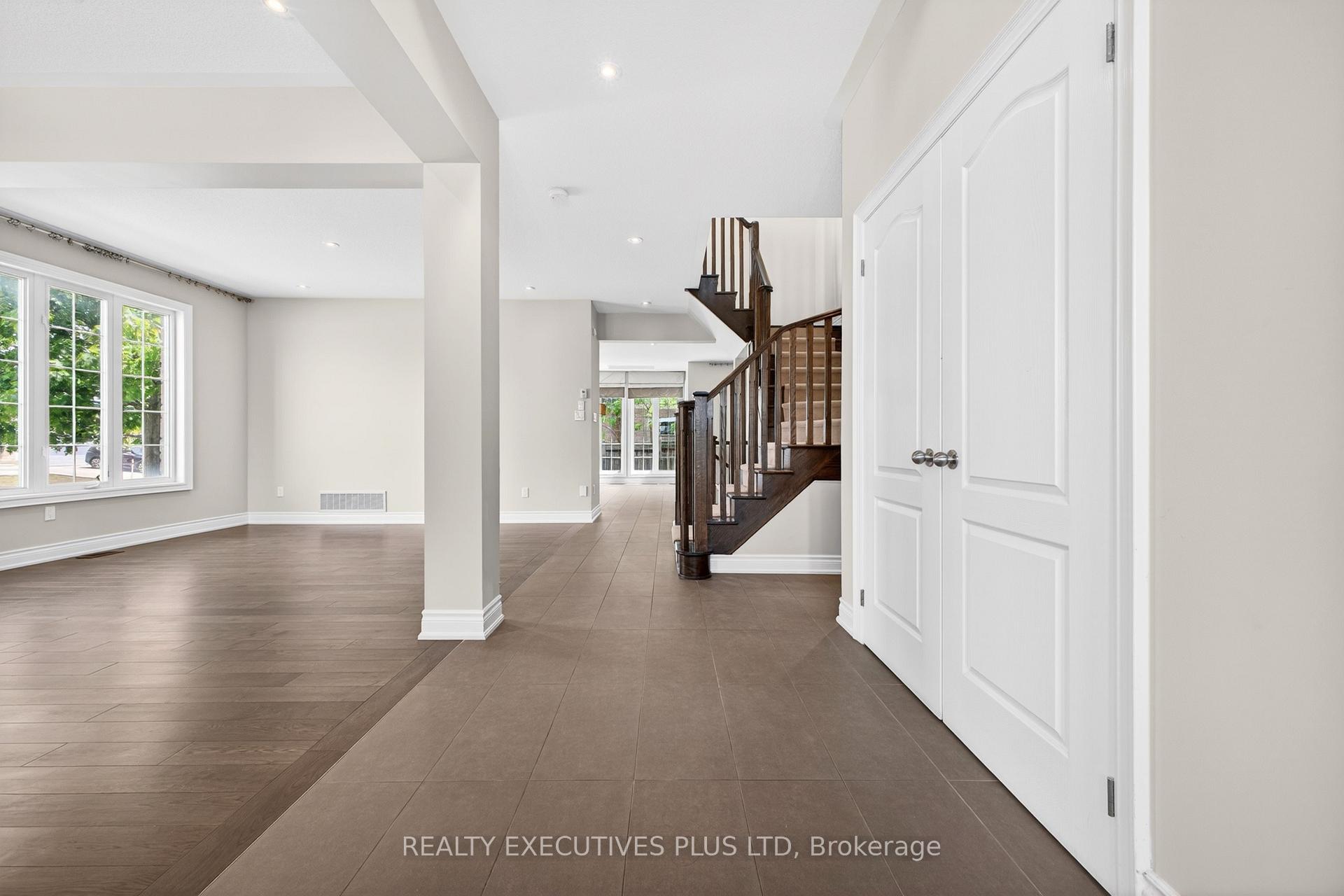 Photo 9 of 1 Sunset Way, Thorold, Rolling Meadows — HOMEH