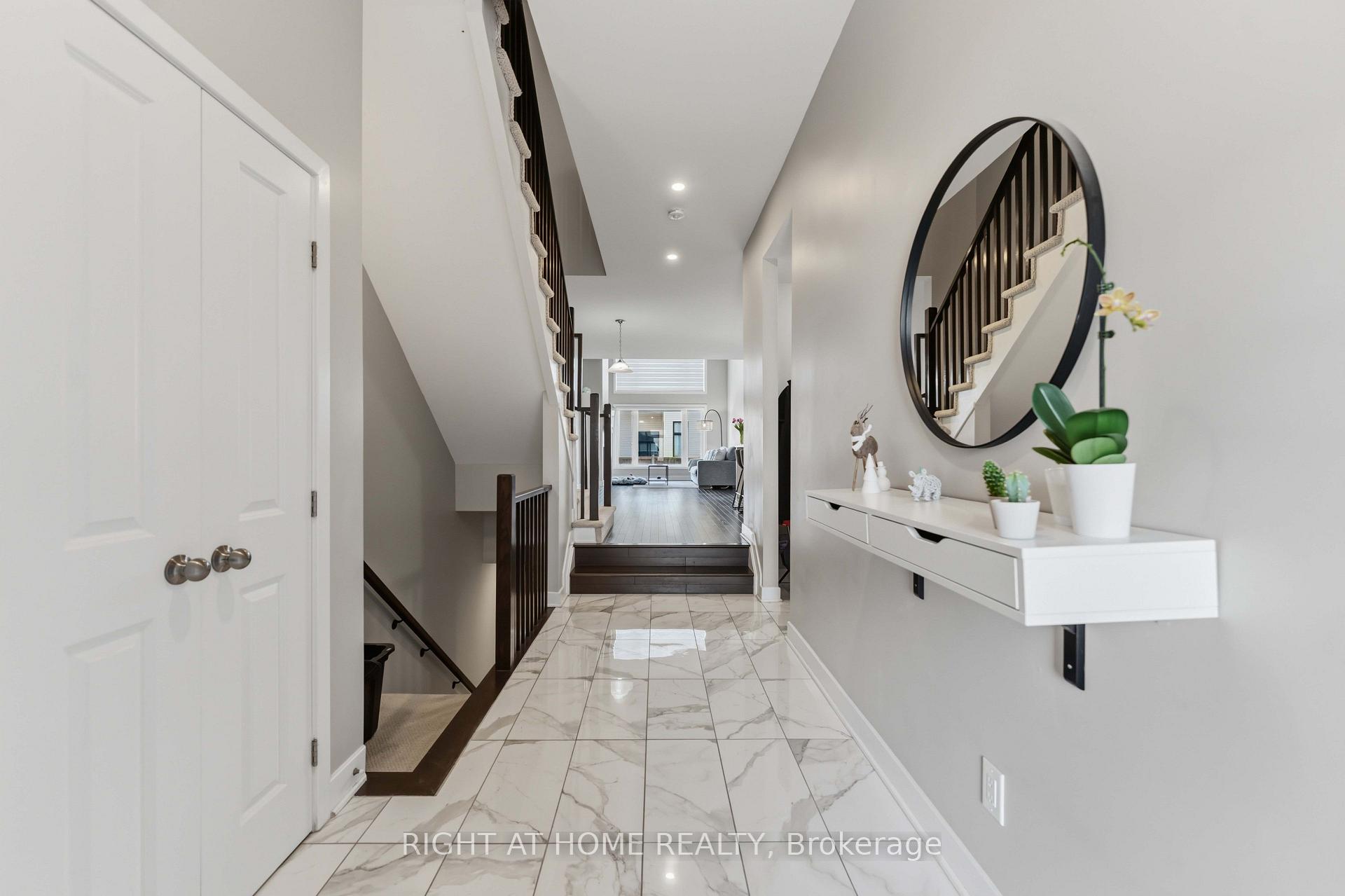 Photo 2 of 424 Markdale Terrace S, Ottawa, Riverside South/Gloucester Glen — HOMEH