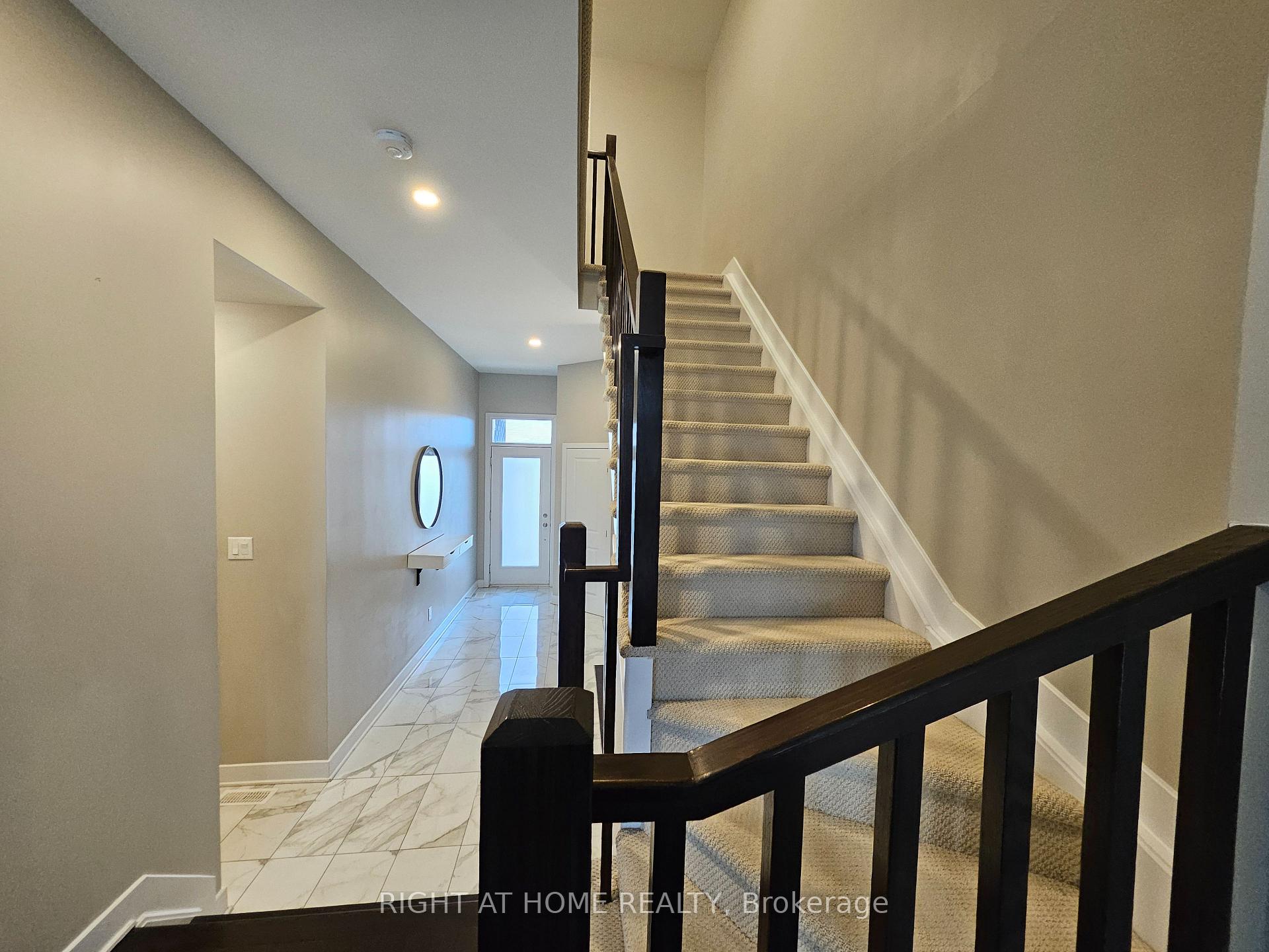 Photo 10 of 424 Markdale Terrace S, Ottawa, Riverside South/Gloucester Glen — HOMEH