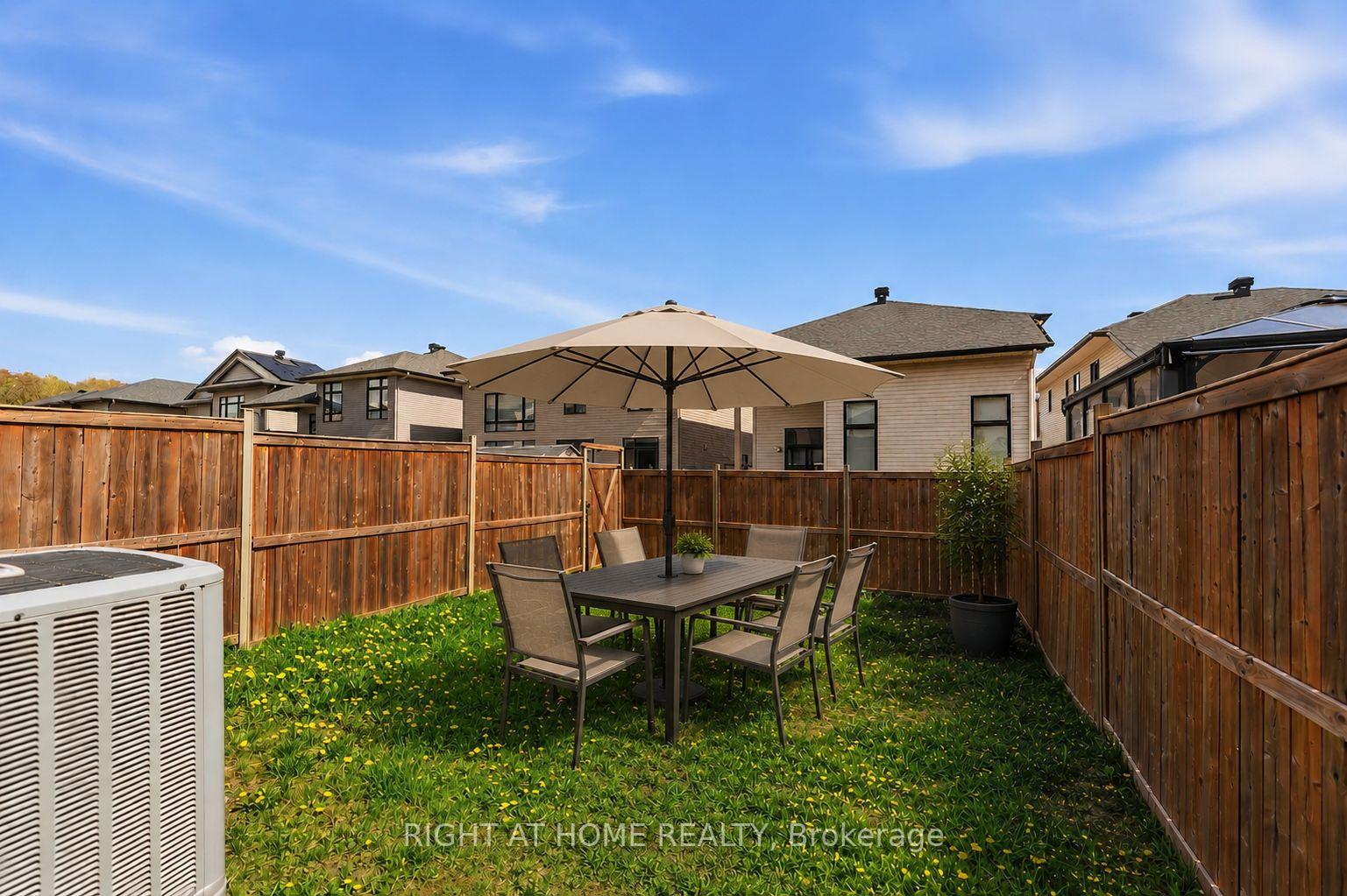 Photo 21 of 424 Markdale Terrace S, Ottawa, Riverside South/Gloucester Glen — HOMEH
