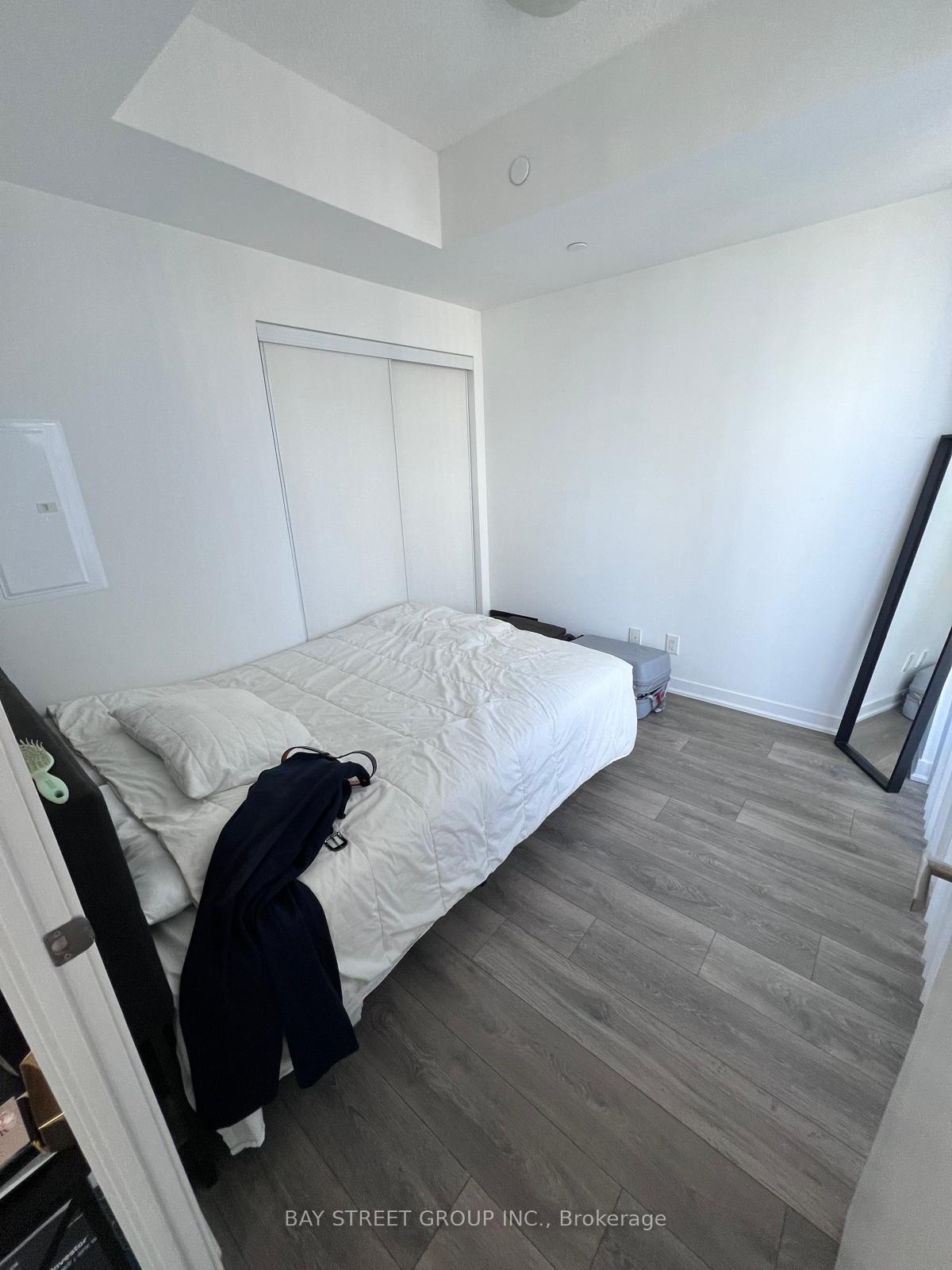 Photo 7 of Unit 4601, 100 Harbour Street, Toronto, Waterfront Communities — HOMEH