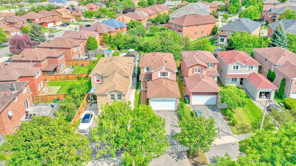 Photo 4 of 162 Clansman Trail, Mississauga, Hurontario — HOMEH