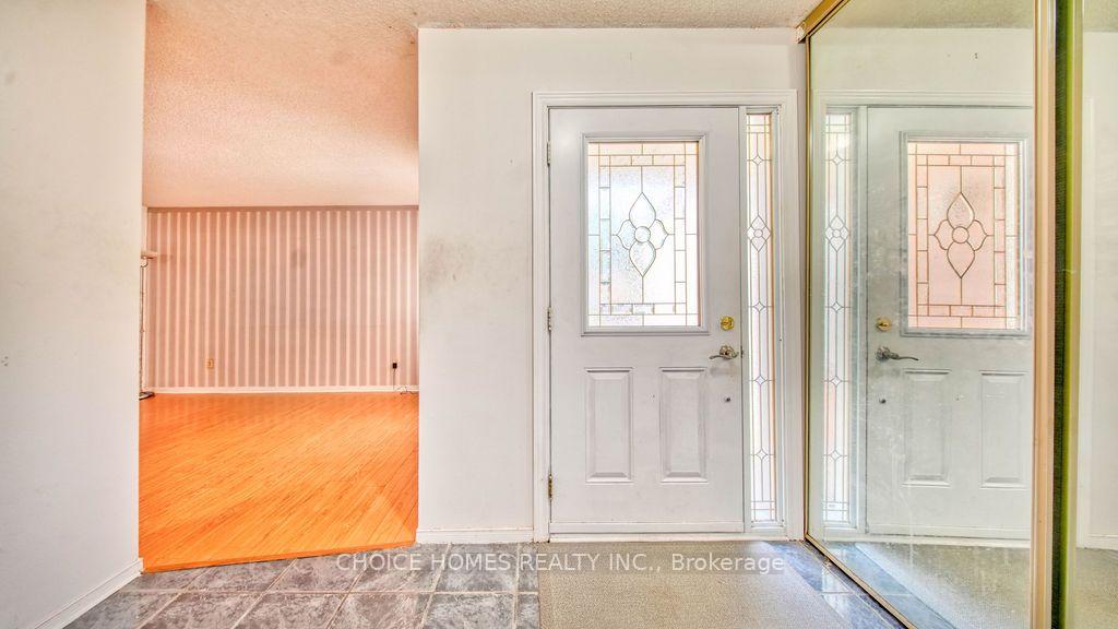 Photo 6 of 162 Clansman Trail, Mississauga, Hurontario — HOMEH