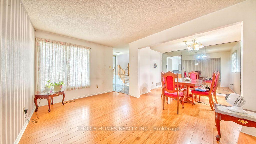 Photo 9 of 162 Clansman Trail, Mississauga, Hurontario — HOMEH