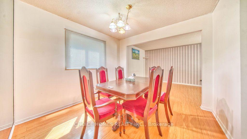 Photo 11 of 162 Clansman Trail, Mississauga, Hurontario — HOMEH