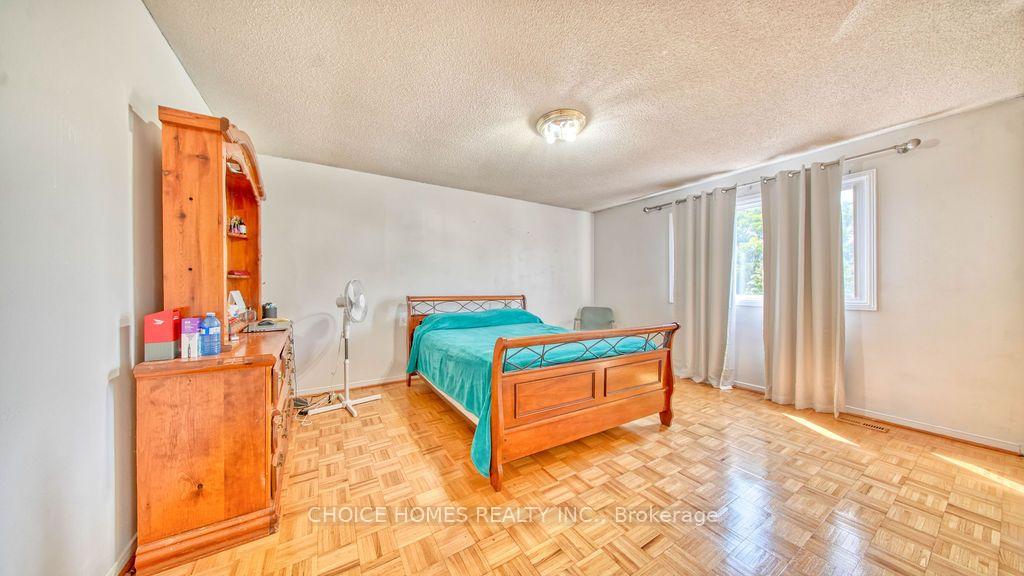 Photo 21 of 162 Clansman Trail, Mississauga, Hurontario — HOMEH