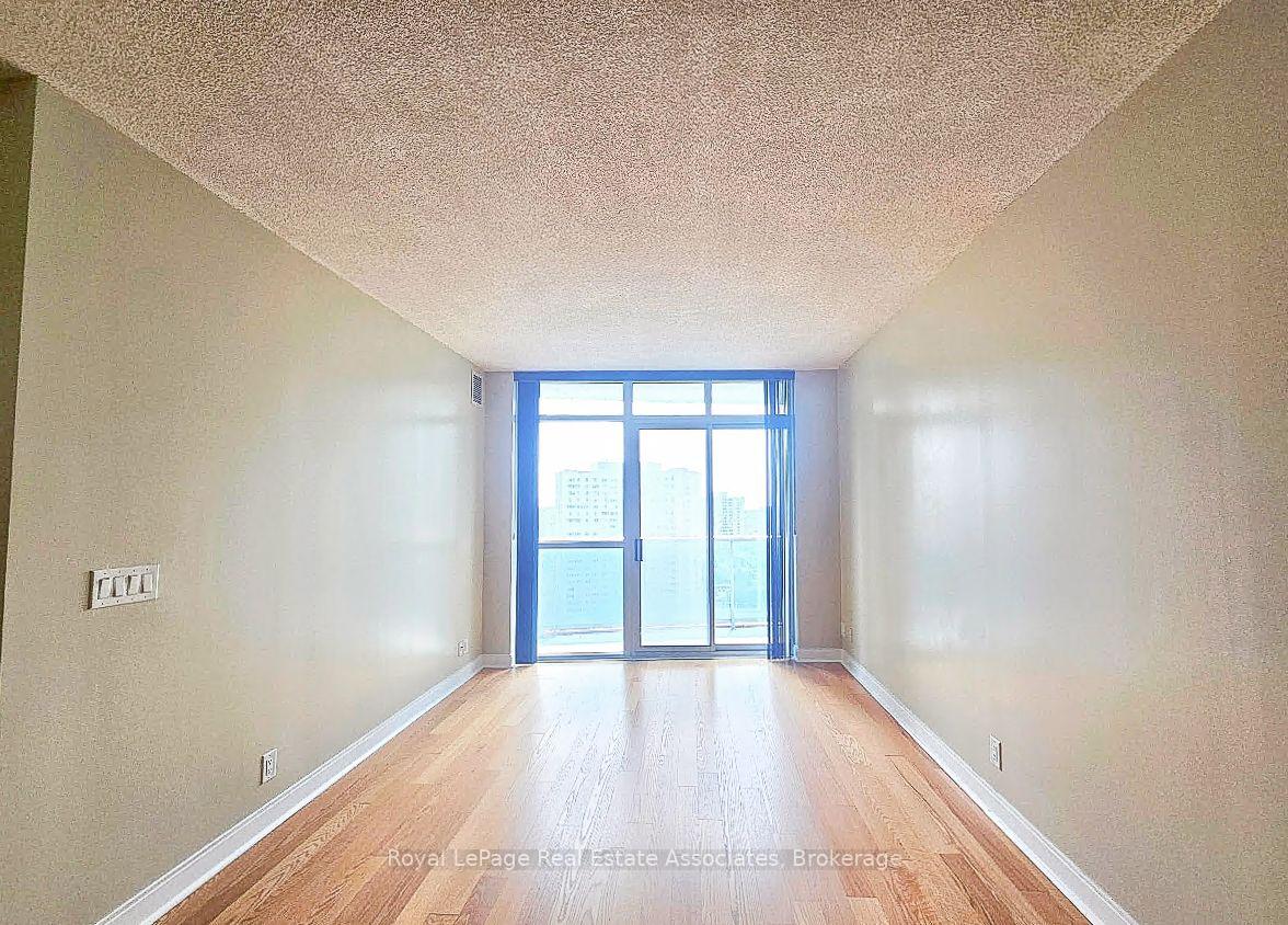 Photo 7 of Unit 1704, 80 Absolute Avenue, Mississauga, City Centre — HOMEH