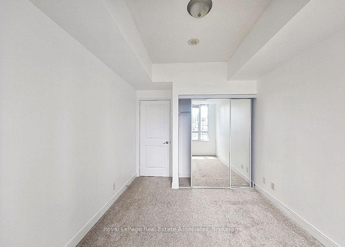 Photo 9 of Unit 1704, 80 Absolute Avenue, Mississauga, City Centre — HOMEH