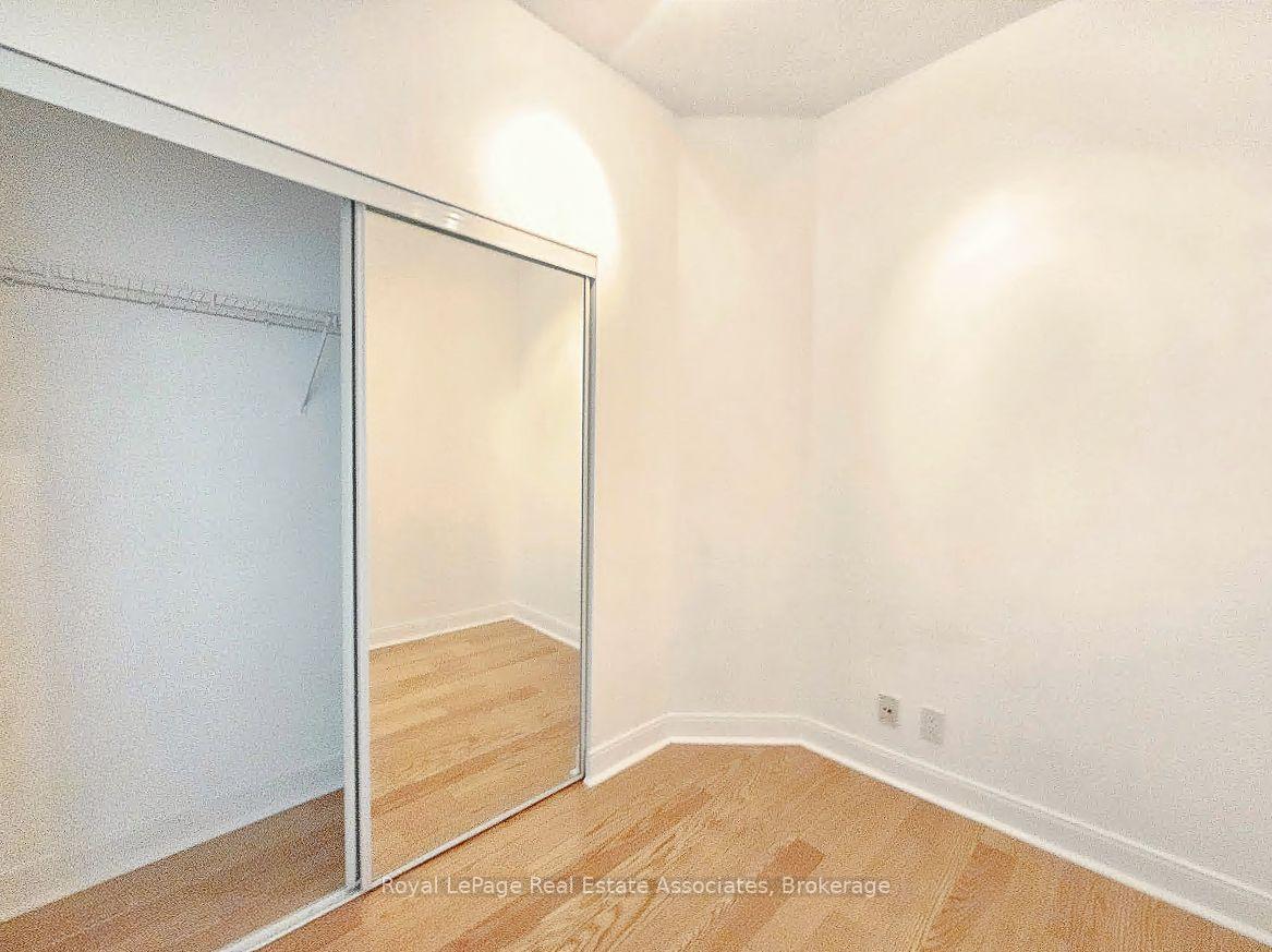 Photo 10 of Unit 1704, 80 Absolute Avenue, Mississauga, City Centre — HOMEH