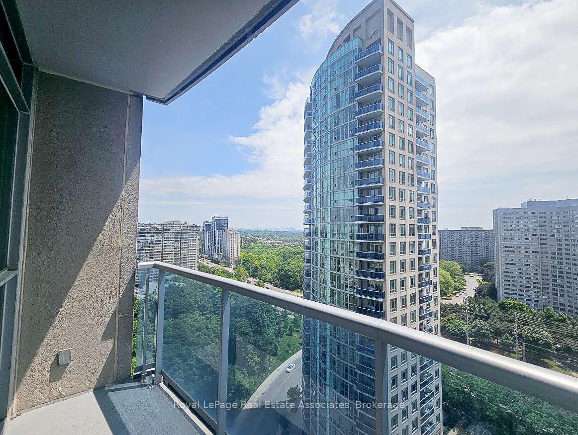 Photo 14 of Unit 1704, 80 Absolute Avenue, Mississauga, City Centre — HOMEH