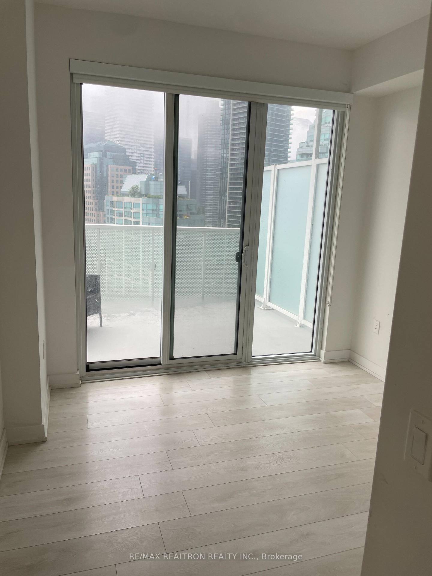Photo 6 of Unit 2404, 15 Queens Quay E, Toronto, Waterfront Communities — HOMEH