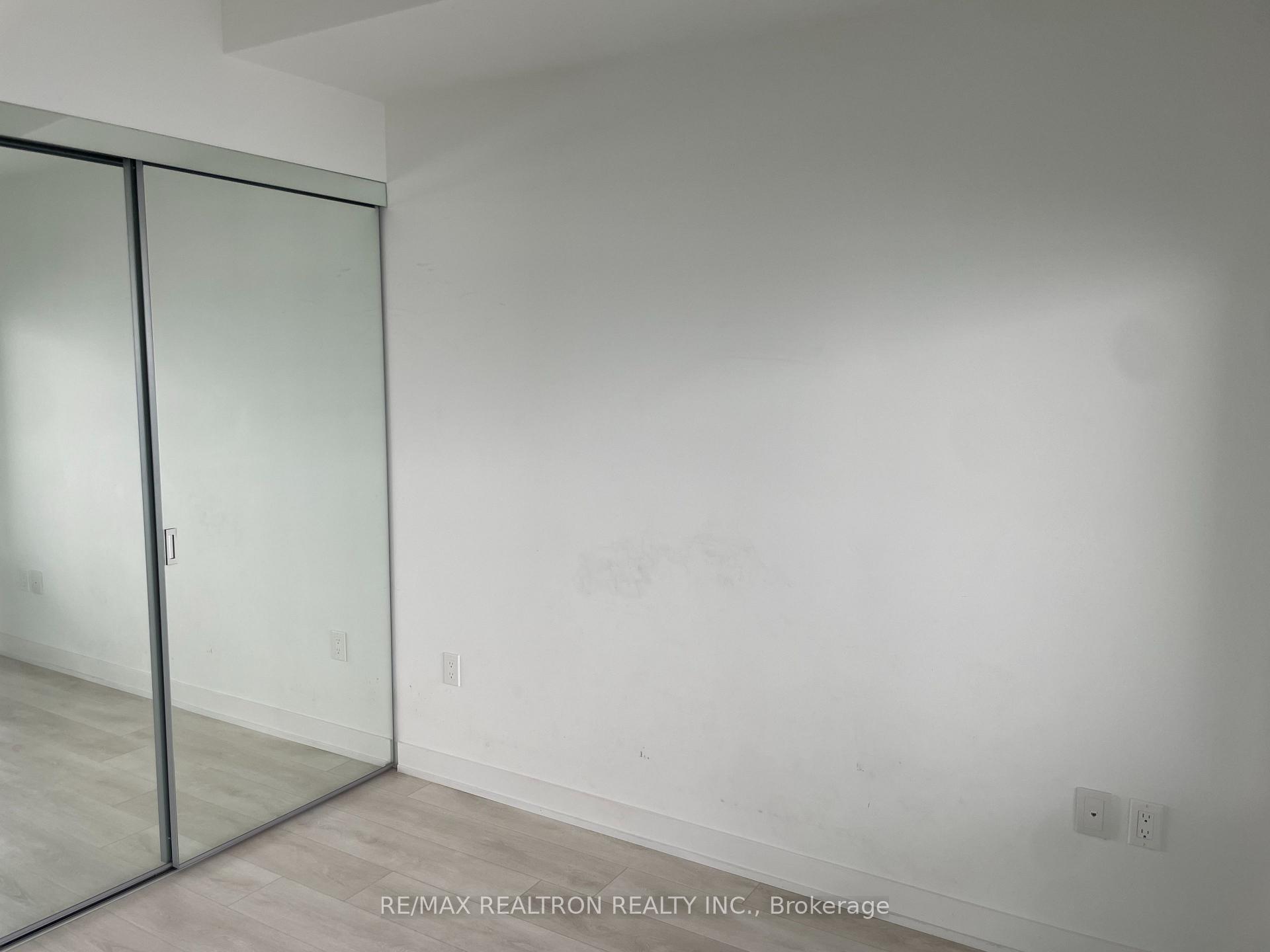 Photo 7 of Unit 2404, 15 Queens Quay E, Toronto, Waterfront Communities — HOMEH