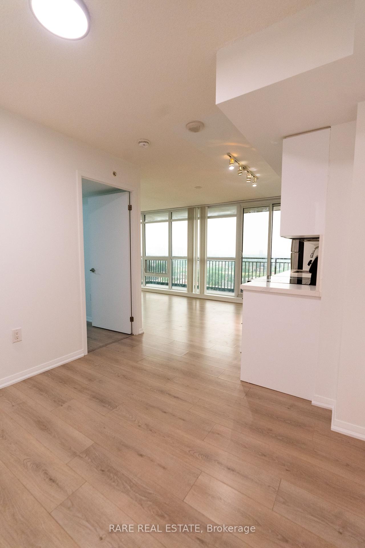 Photo 5 of Unit 1007, 830 Lawrence Avenue W, North York, Yorkdale-Glen Park — HOMEH