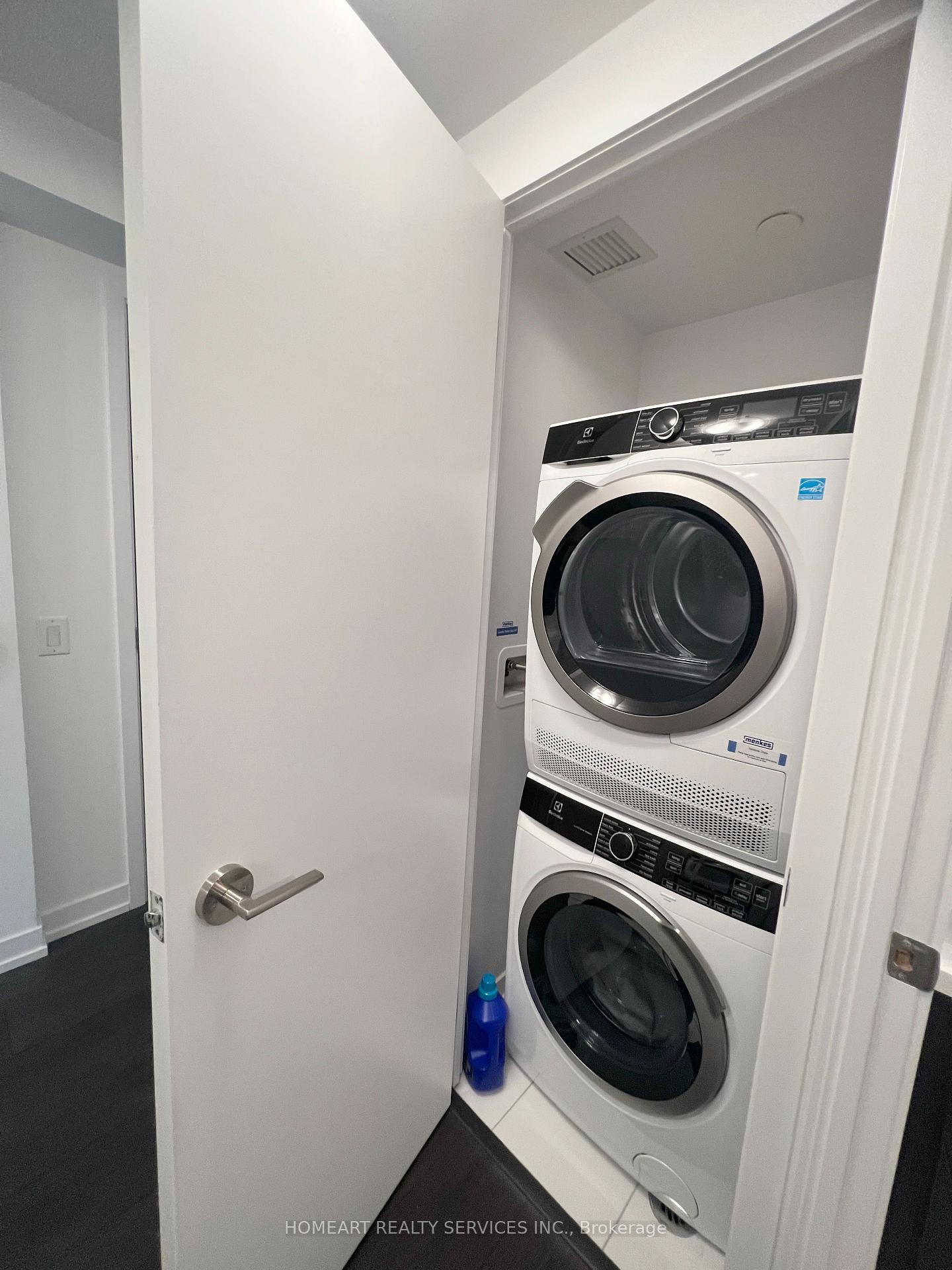 Photo 10 of Unit 801, 219 Dundas Street E, Toronto, Moss Park — HOMEH