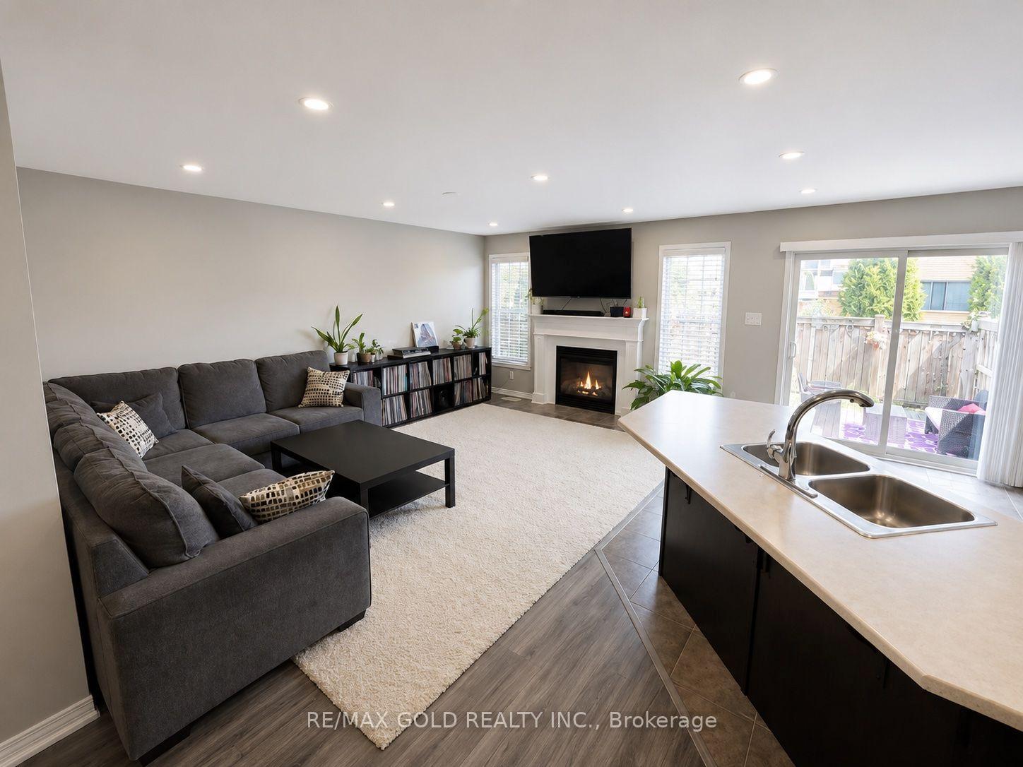 Photo 5 of 1061 Nadalin Heights, Milton, Willmott — HOMEH