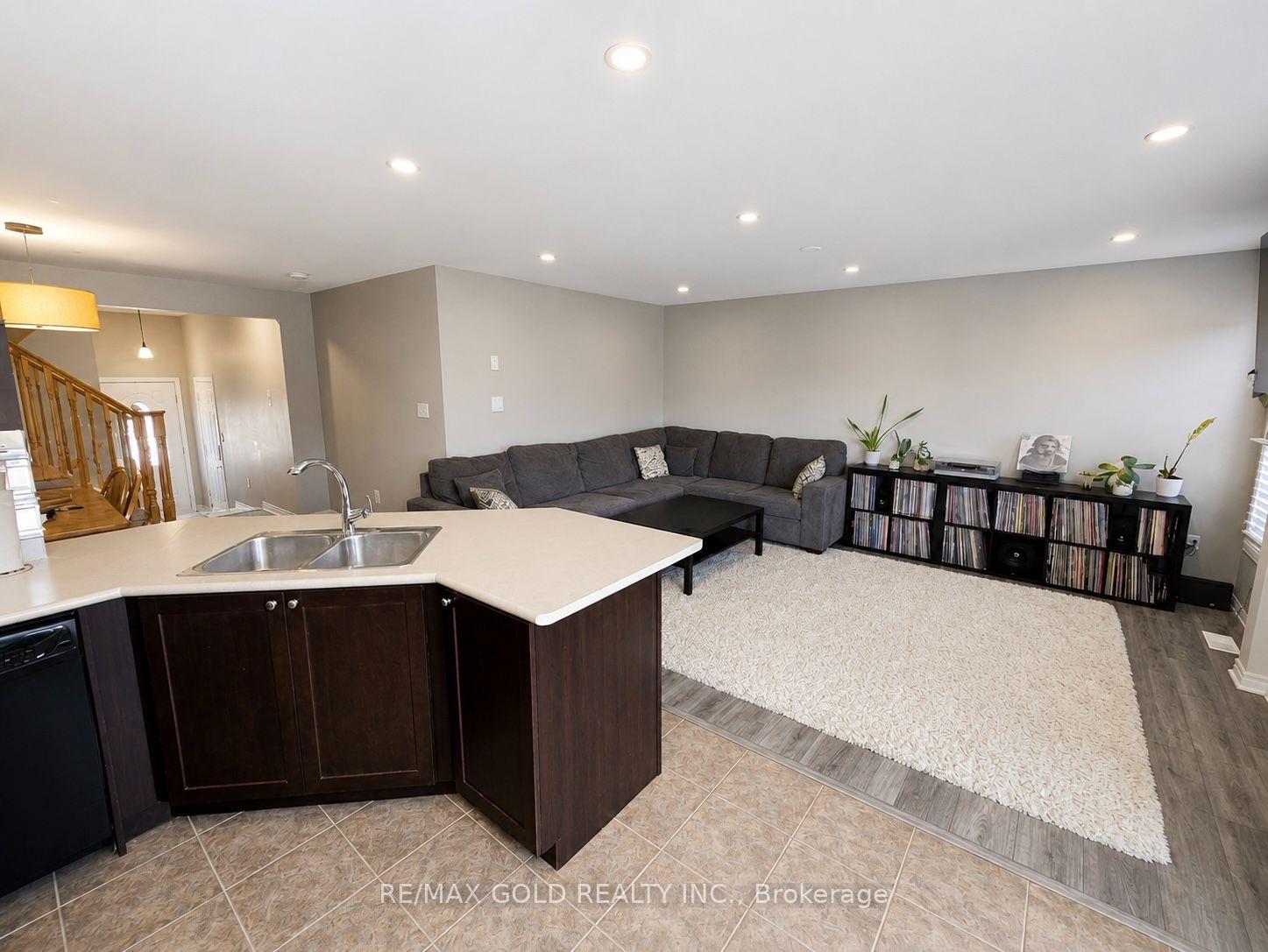Photo 8 of 1061 Nadalin Heights, Milton, Willmott — HOMEH
