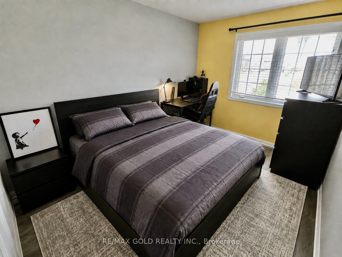 Photo 17 of 1061 Nadalin Heights, Milton, Willmott — HOMEH