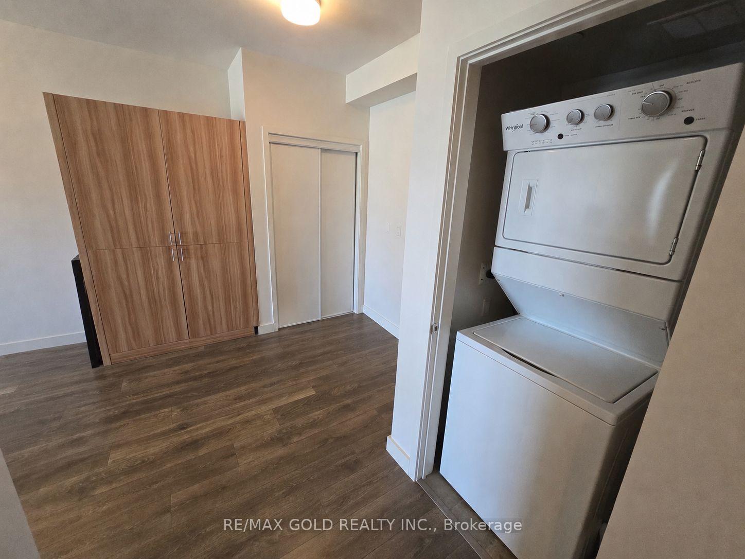 Photo 18 of 1061 Nadalin Heights, Milton, Willmott — HOMEH