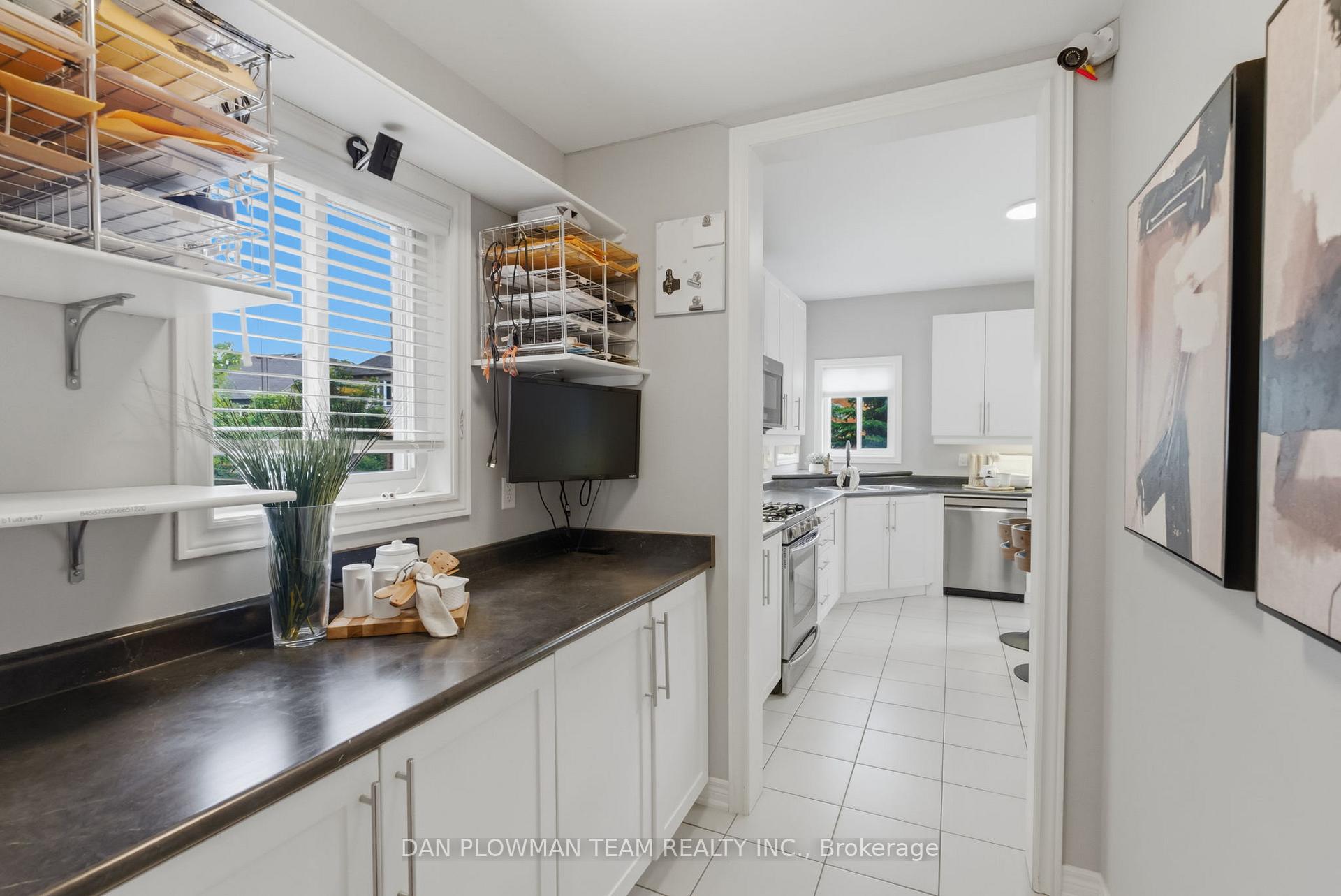 Photo 11 of 2243 Pilgrim Square, Oshawa, Windfields — HOMEH