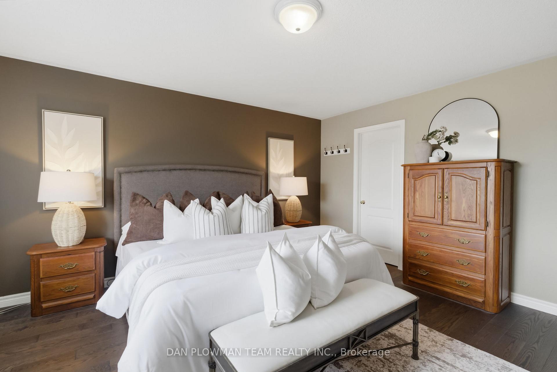 Photo 21 of 2243 Pilgrim Square, Oshawa, Windfields — HOMEH