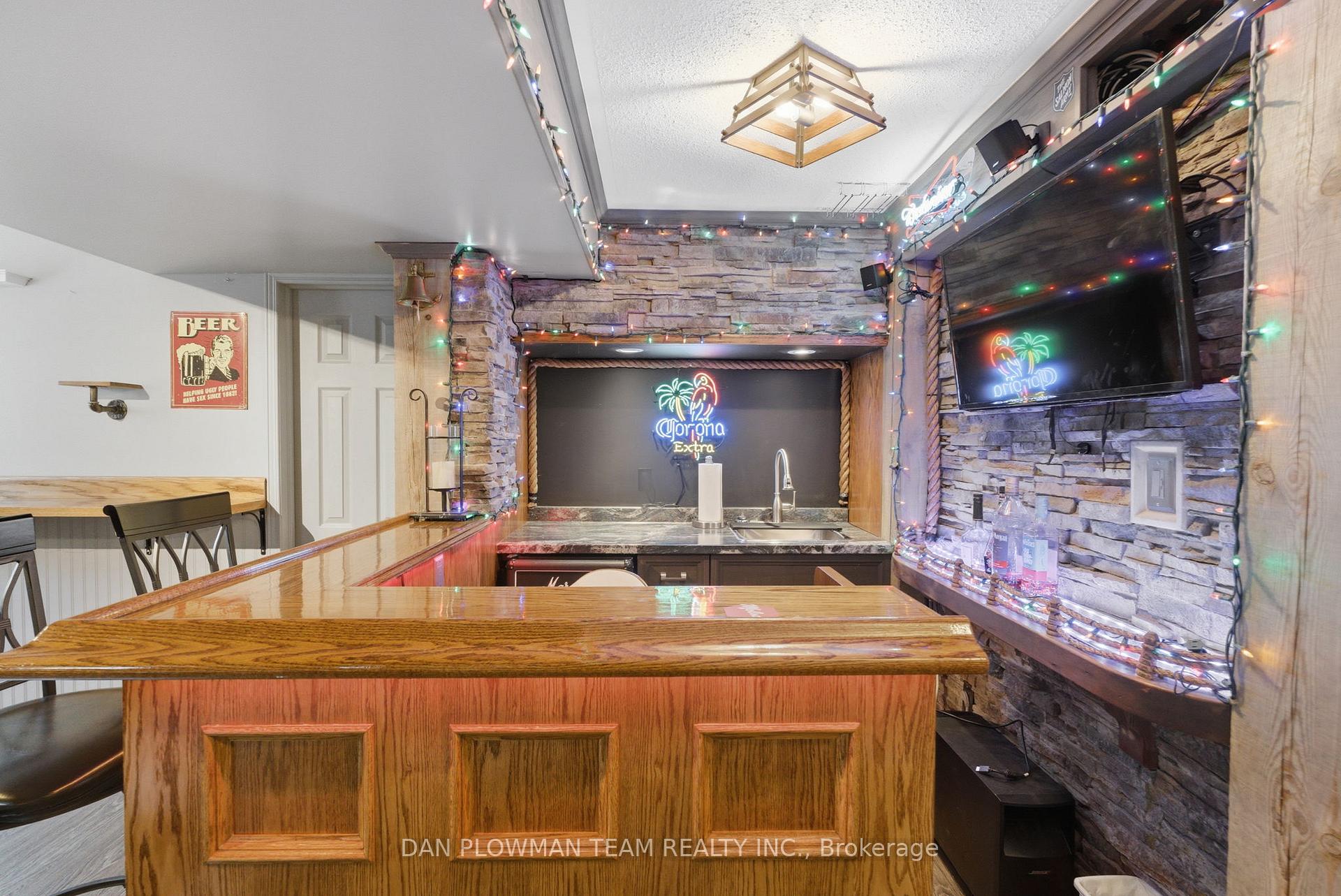 Photo 39 of 2243 Pilgrim Square, Oshawa, Windfields — HOMEH