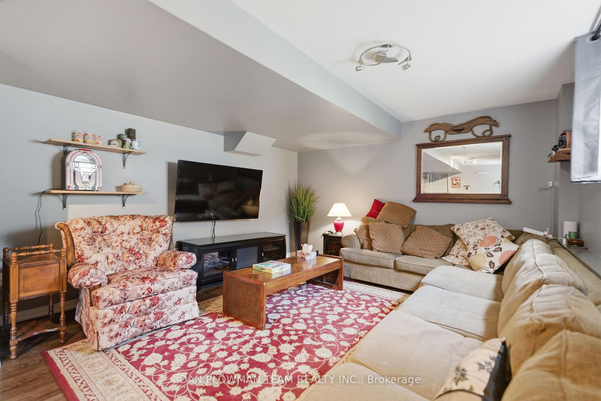 Photo 42 of 2243 Pilgrim Square, Oshawa, Windfields — HOMEH